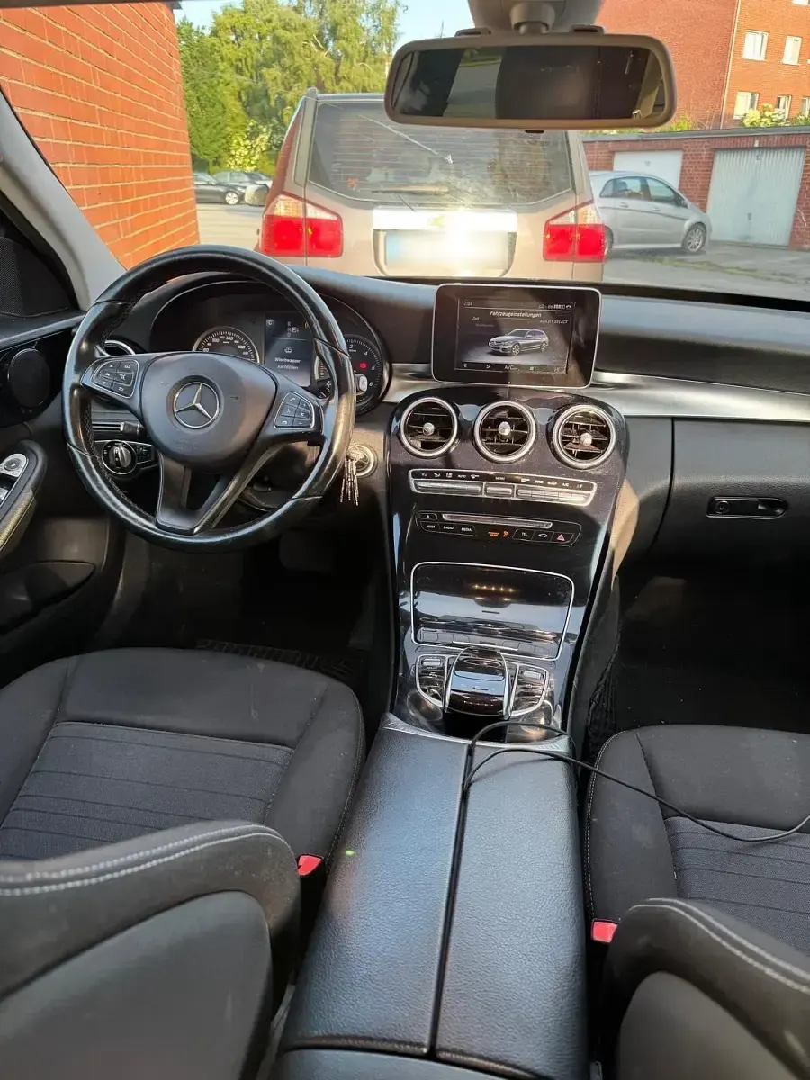 Gebraucht Mercedes C220 170 PS (125 kW) 2015 Schwarz Kombi
