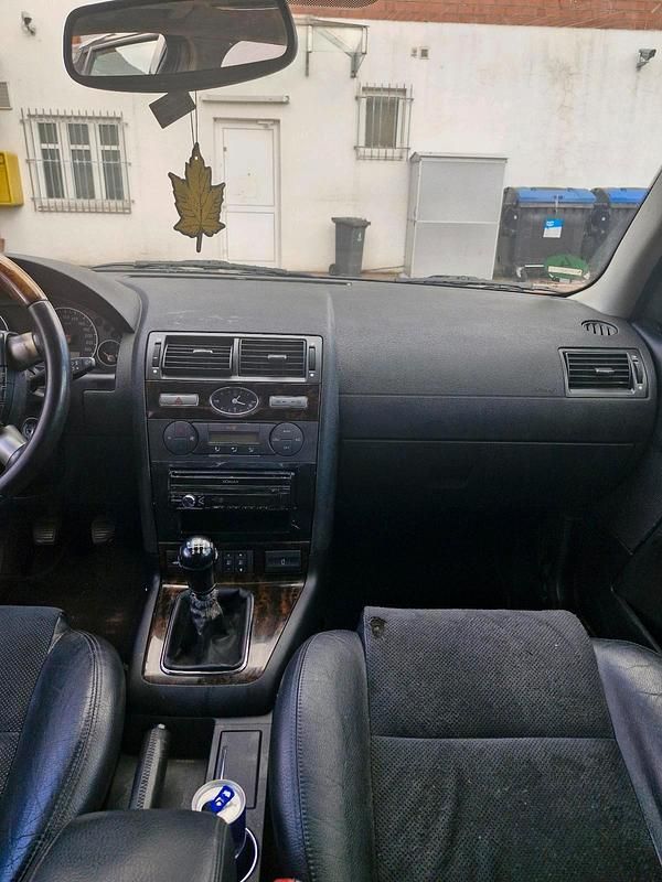 Gebraucht Ford Mondeo 131 PS (96 kW) 2003 Schwarz Limousine