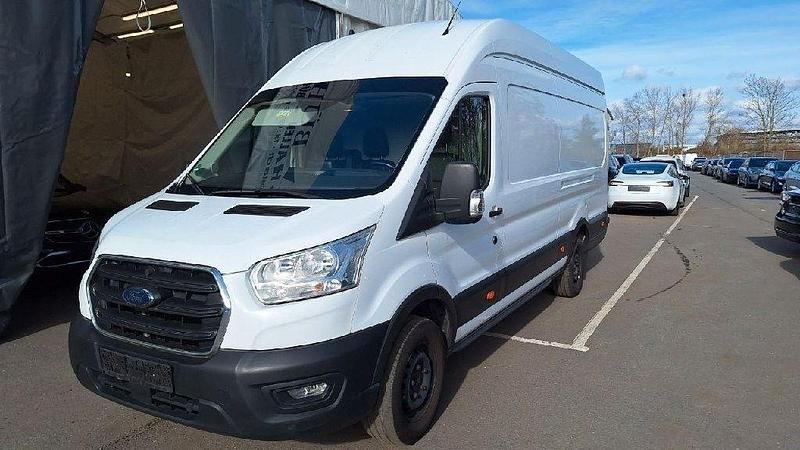 Gebraucht Ford Transit Trend 131 PS (96 kW) 2021 Weiß Van / Kleinbus