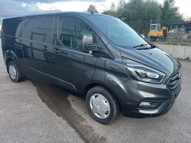 Grau Gebraucht 2018 Ford Transit Custom Trend Van / Kleinbus | 12.990 € (Superpreis) - Bild 1/4