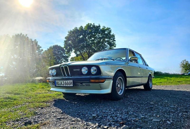 Gebraucht BMW 520 122 PS (89 kW) 1979 Limousine