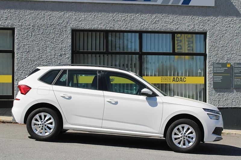 Gebraucht Skoda Kamiq Ambition 95 PS (69 kW) 2023 Weiß SUV