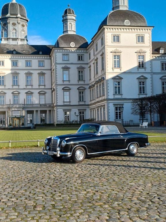Schwarz Gebraucht 1956 Mercedes 220 SE Cabrio | 139.000 € - Bild 1/4