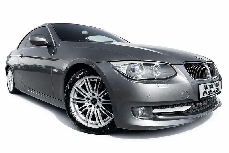 Grau Gebraucht 2012 BMW 325 Cabriolet Comfort Edition Cabrio | 12.299 € (Fairer Preis) - Bild 1/4