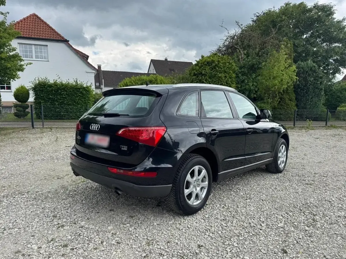 Gebraucht Audi Q5 180 PS (132 kW) 2011 Schwarz SUV