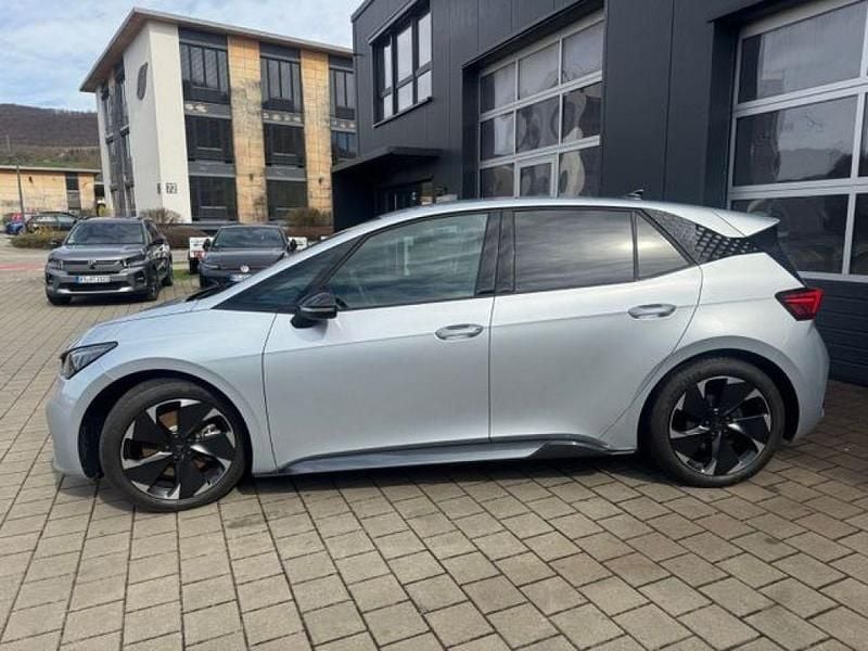 Usata Cupra Born 169 kW (231 CV) 2025 Argento Utilitaria