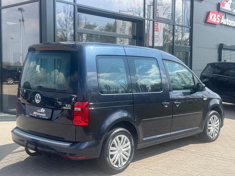 Gebraucht VW Caddy Trendline 125 PS (91 kW) 2015 Blau Van / Kleinbus