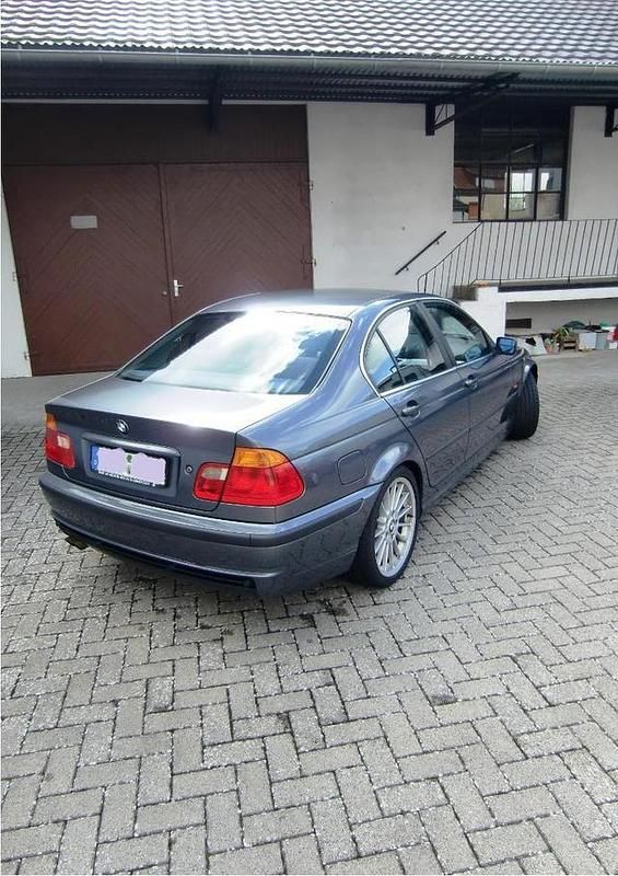 Gebraucht BMW 328 262 PS (192 kW) 1999 Grau metallic Limousine
