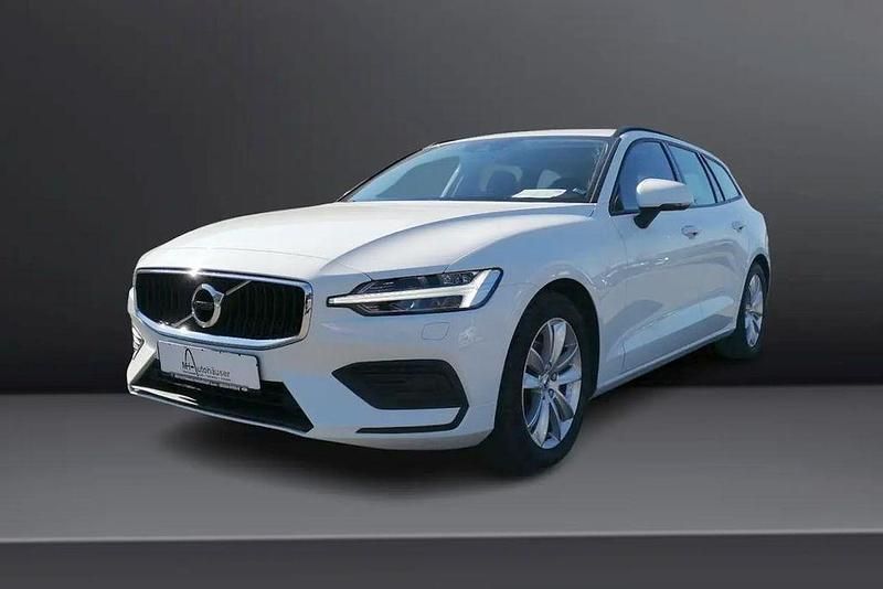 Gebraucht Volvo V60 Momentum 190 PS (139 kW) 2018 Weiß Kombi