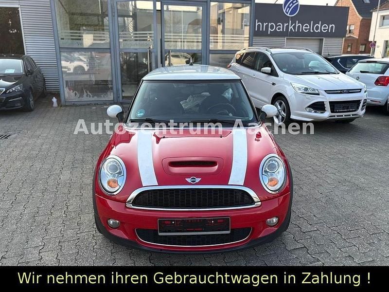 Gebraucht Mini Cooper 174 PS (127 kW) 2009 Rot Kleinwagen