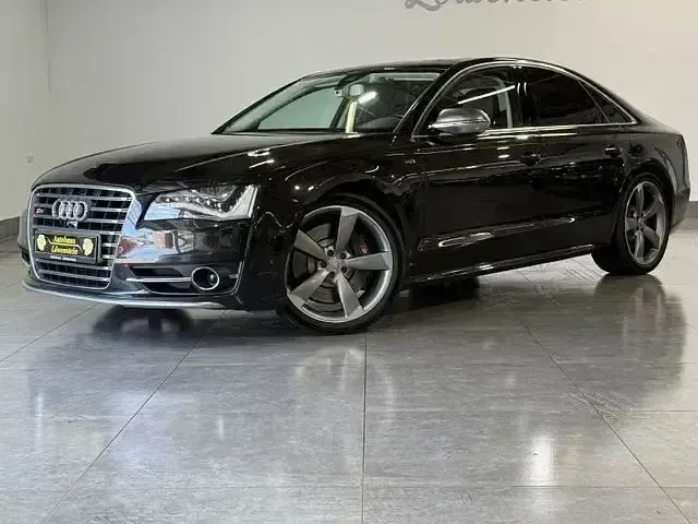 Gebraucht Audi S8 Ambiente 520 PS (382 kW) 2013 Havannaschwarz metallic Limousine