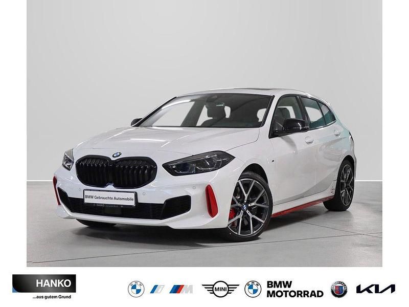 Alpinweiss iii Gebraucht 2024 BMW 128 Comfort Edition Limousine | 38.850 € (Etwas zu teuer) - Bild 1/4