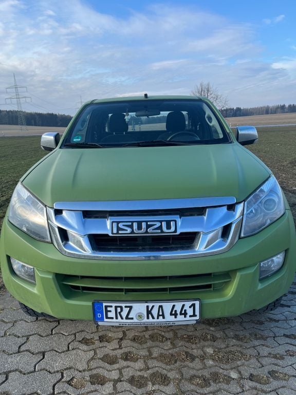 Grün Gebraucht 2017 Isuzu D-Max Abholung | 16.500 € (Fairer Preis) - Bild 1/4