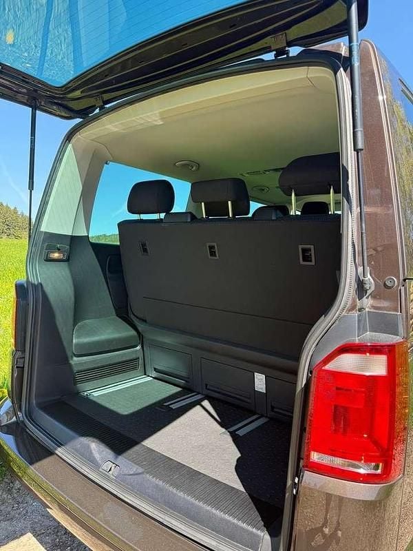 Gebraucht VW T6 Trendline 150 PS (110 kW) 2016 Braun Van