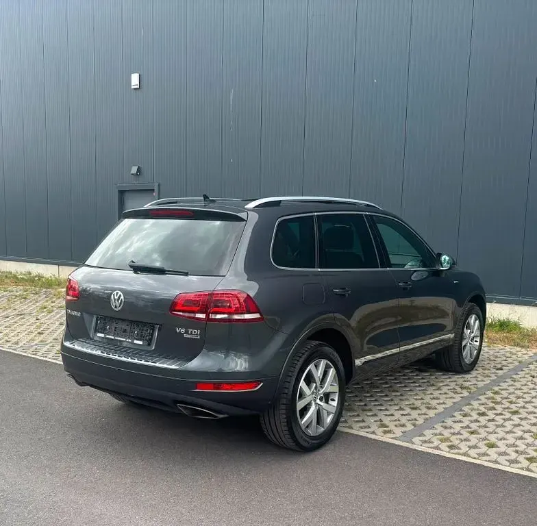Gebraucht VW Touareg Edition 204 PS (150 kW) 2013 Grau SUV