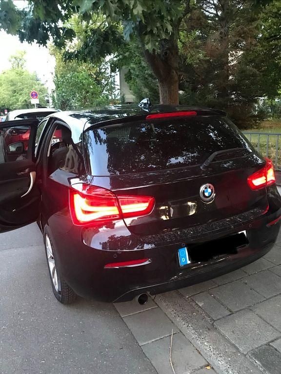 Gebraucht BMW 116 Advantage 109 PS (80 kW) 2016 Schwarz Kleinwagen