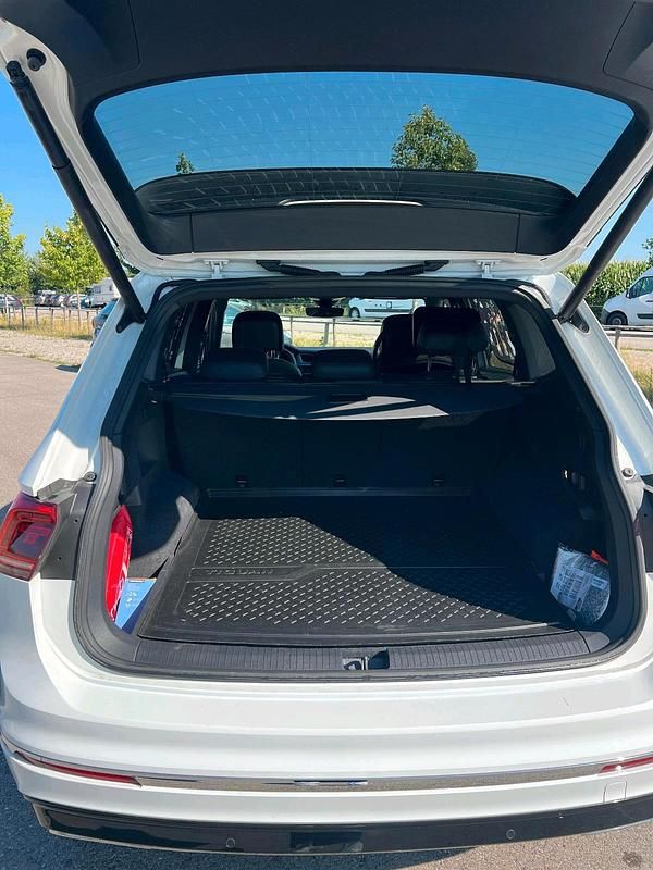 Gebraucht VW Tiguan Allspace 239 PS (175 kW) 2020 Weiß SUV