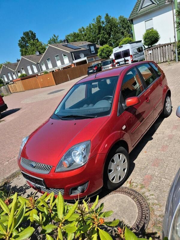 Rot Gebraucht 2008 Ford Fiesta Kleinwagen | 1.750 € (Guter Preis) - Bild 1/4