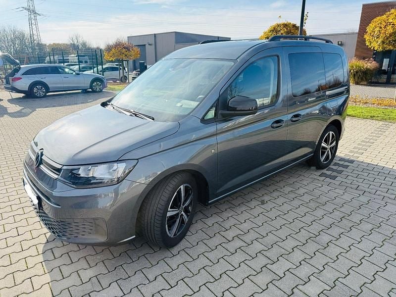 Gebraucht VW Caddy Life 114 PS (83 kW) 2021 Grau Van / Kleinbus