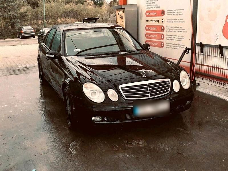 Gebraucht Mercedes E320 224 PS (164 kW) 2005 Schwarz Limousine
