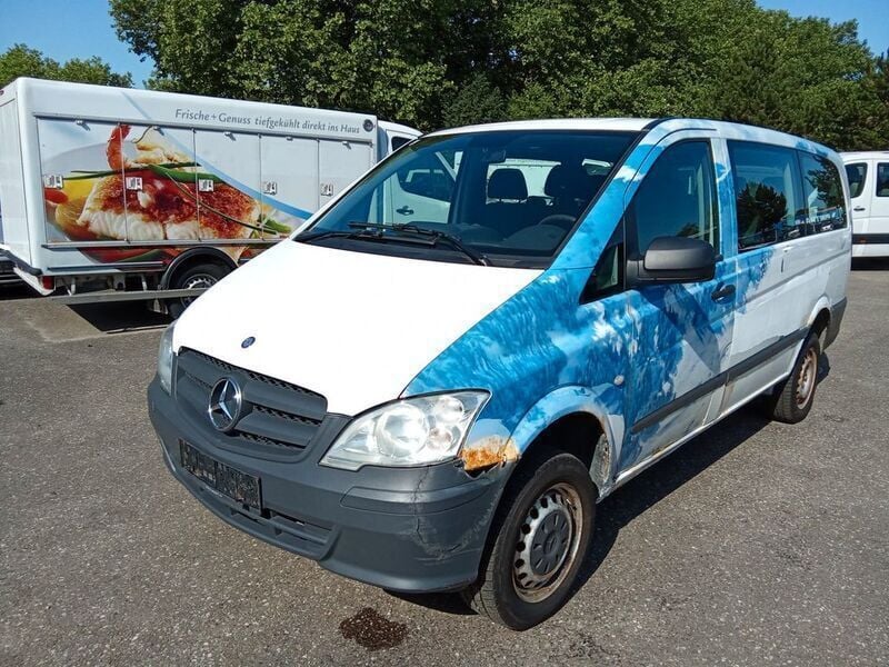 Weiß Gebraucht 2012 Mercedes Vito Van / Kleinbus | 6.900 € (Superpreis) - Bild 1/4