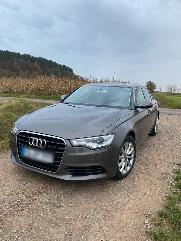 Grau Gebraucht 2011 Audi A6 Limousine | 10.000 € (Fairer Preis) - Bild 1/4