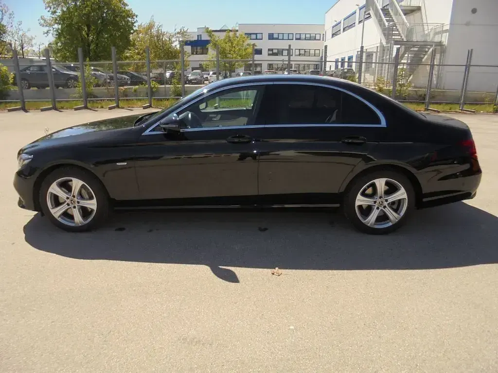 Usata Mercedes E400 340 CV (250 kW) 2020 Nero Berlina