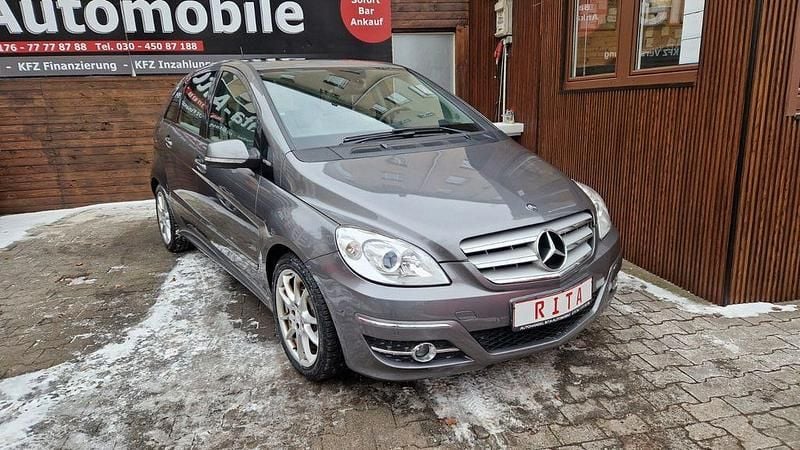 Grau Gebraucht 2009 Mercedes B170 Van / Kleinbus | 4.980 € (Guter Preis) - Bild 1/4