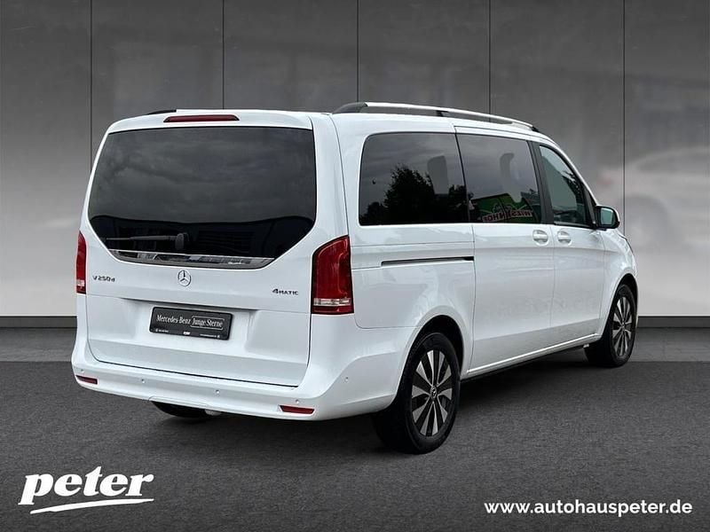 Gebraucht Mercedes V250 190 PS (139 kW) 2024 Bergkristallweiß Van / Kleinbus