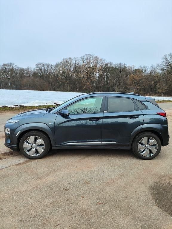 Gebraucht Hyundai Kona Advantage 100 kW (136 PS) 2020 Grau SUV