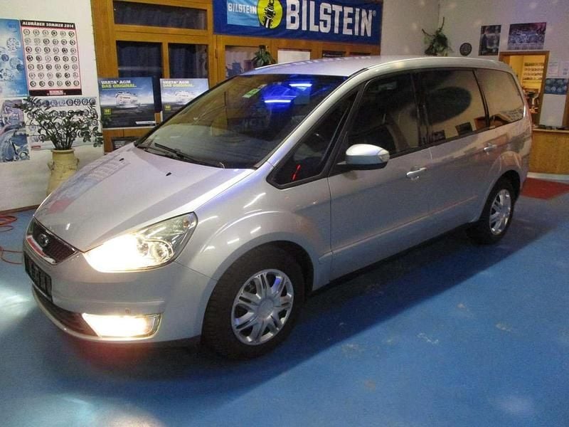 Gebraucht Ford Galaxy Ghia 131 PS (96 kW) 2006 Silber Van / Kleinbus
