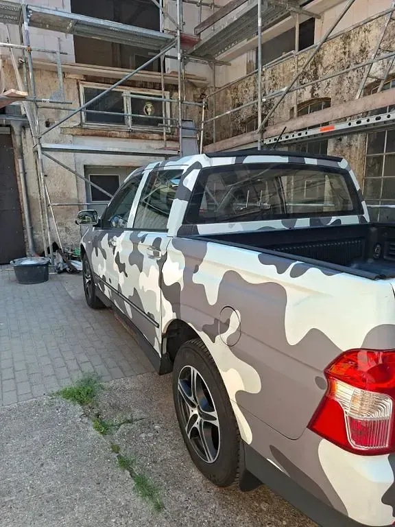 Gebraucht SsangYong Actyon 155 PS (114 kW) 2014 Silber Pickup