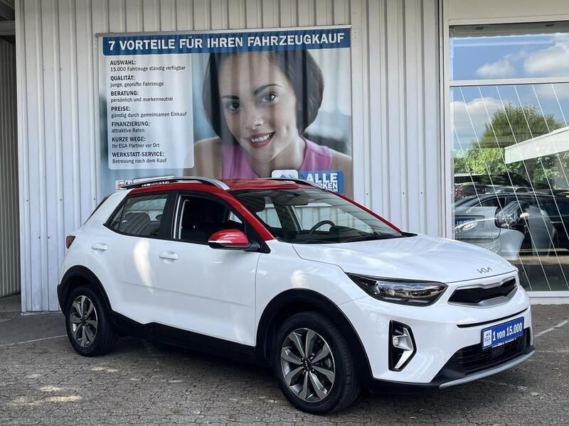 Weiß Gebraucht 2022 Kia Stonic SUV | 18.710 € (Fairer Preis) - Bild 1/1