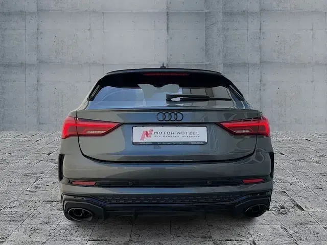 Gebraucht Audi RS Q3 Sportback Ambiente 400 PS (294 kW) 2023 Daytonagrau perleffekt SUV