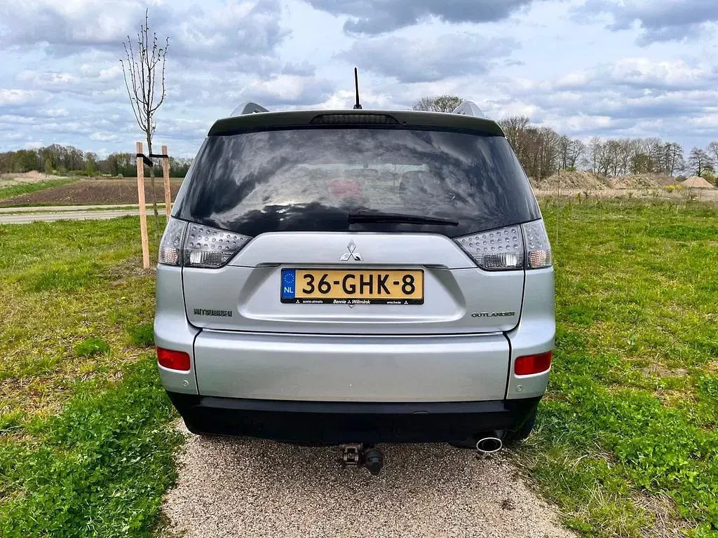 Gebraucht Mitsubishi Outlander Invite 170 PS (125 kW) 2008 Grau SUV