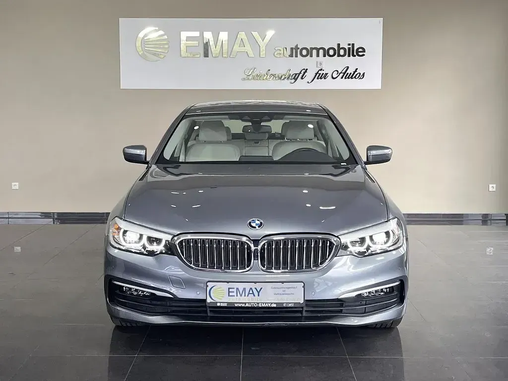 Gebraucht BMW 520 184 PS (135 kW) 2019 Grau Limousine