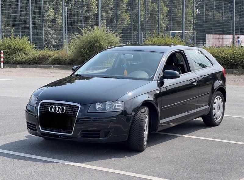 Second-hand Audi A3 102 CP (75 kW) 2006 Negru Hatchback