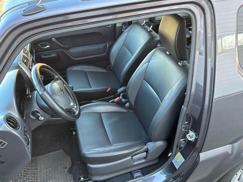 Gebraucht Suzuki Jimny Style 86 PS (63 kW) 2018 Grau SUV