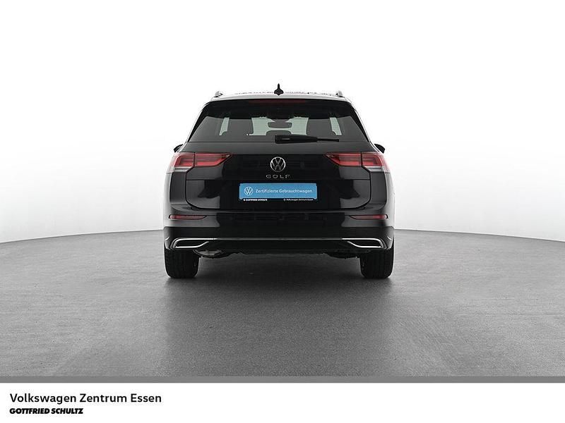 Gebraucht VW Golf VIII Active 116 PS (85 kW) 2023 Schwarz Kombi