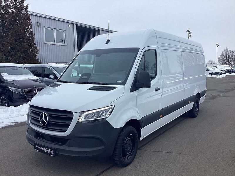 Gebraucht Mercedes Sprinter 150 PS (110 kW) 2024 Arktikweiß Van