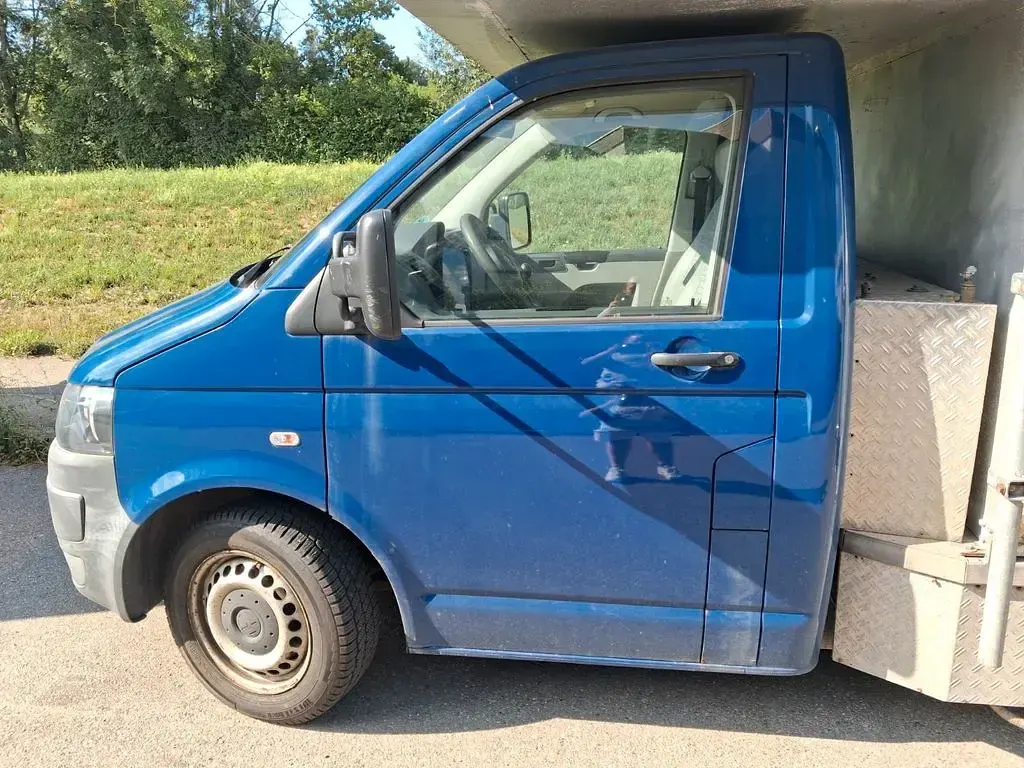 Gebraucht VW T5 102 PS (75 kW) 2011 Blau Van