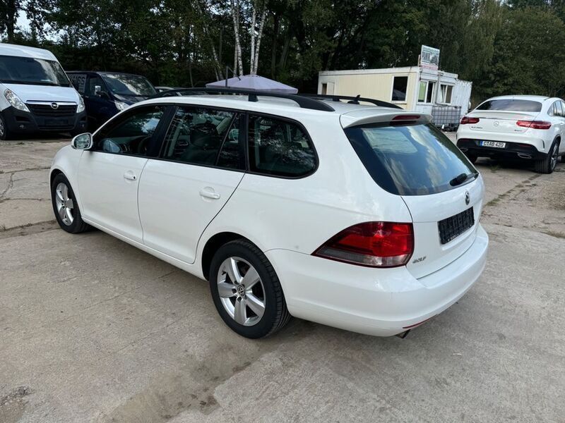 Gebraucht VW Golf VI Trendline 105 PS (77 kW) 2012 Weiß Kleinwagen