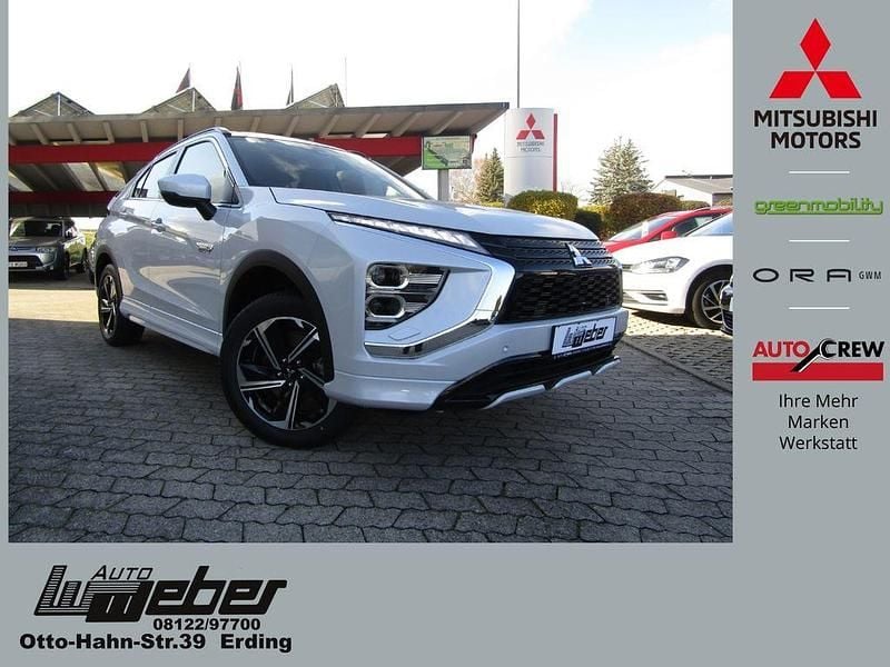Gebraucht Mitsubishi Eclipse Cross Plus 188 PS (138 kW) 2023 Weiß SUV