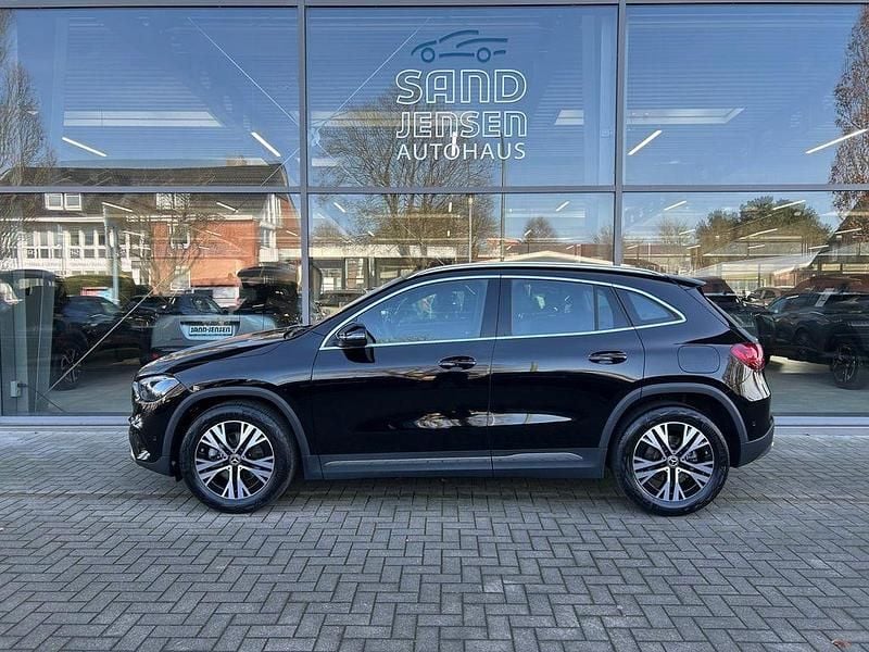 Gebraucht Mercedes GLA200 Advanced 150 PS (110 kW) 2025 Nachtschwarz SUV
