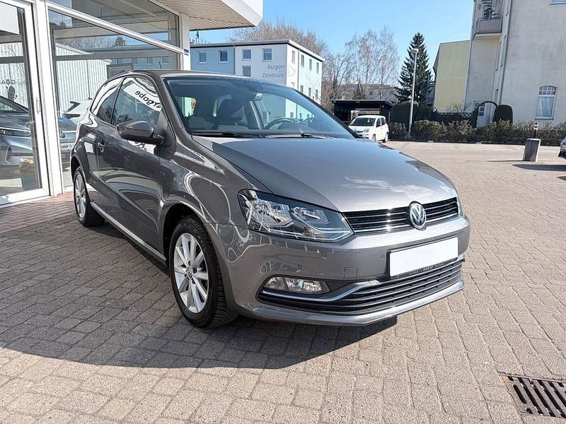 Gebraucht VW Polo LOUNGE 60 PS (44 kW) 2015 Grau Kleinwagen