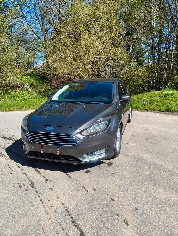 Second-hand Ford Focus Titanium 150 CP (110 kW) 2015 Andere farben Break