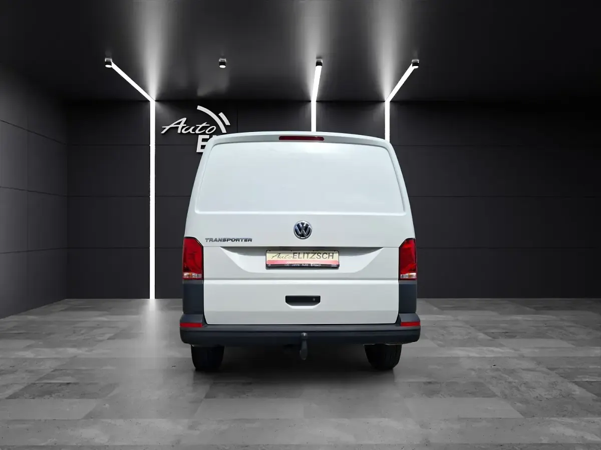 Gebraucht VW T6.1 110 PS (80 kW) 2023 Candyweiß Van