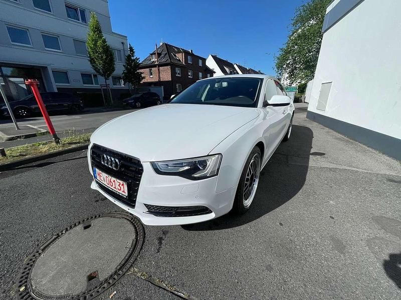 Weiß Gebraucht 2014 Audi A5 Sportback Kleinwagen | 16.800 € (Fairer Preis) - Bild 1/4