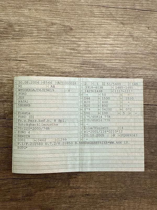 Gebraucht Ford Fiesta 69 PS (50 kW) 2006 Violet Kleinwagen