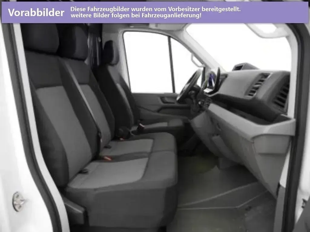 Gebraucht VW Crafter 140 PS (102 kW) 2025 Candyweiß (white), solid Van